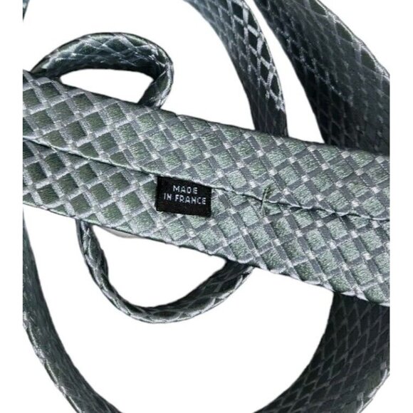 CHARVET Men's 100% Silk Necktie LUXURY Tie XL Green Geometric W:3.7" EUC - Picture 4 of 4